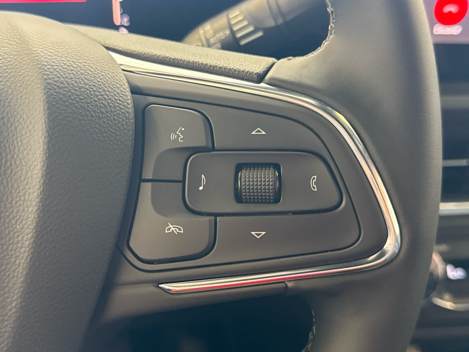Vehicle image 42 of 44