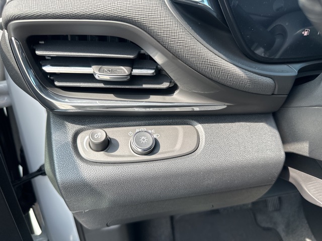 Vehicle image 19 of 26