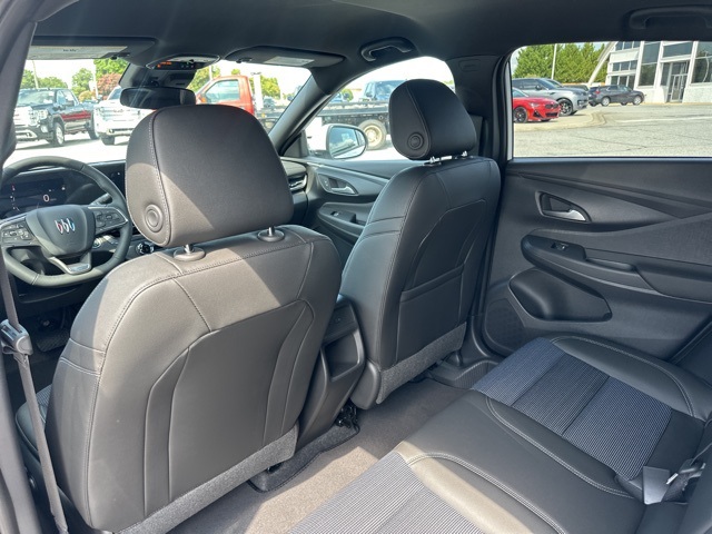 Vehicle image 10 of 26