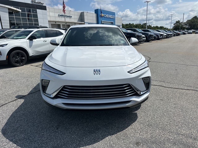 Vehicle image 2 of 26