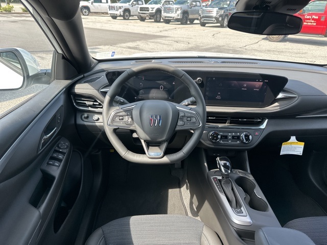 Vehicle image 13 of 26