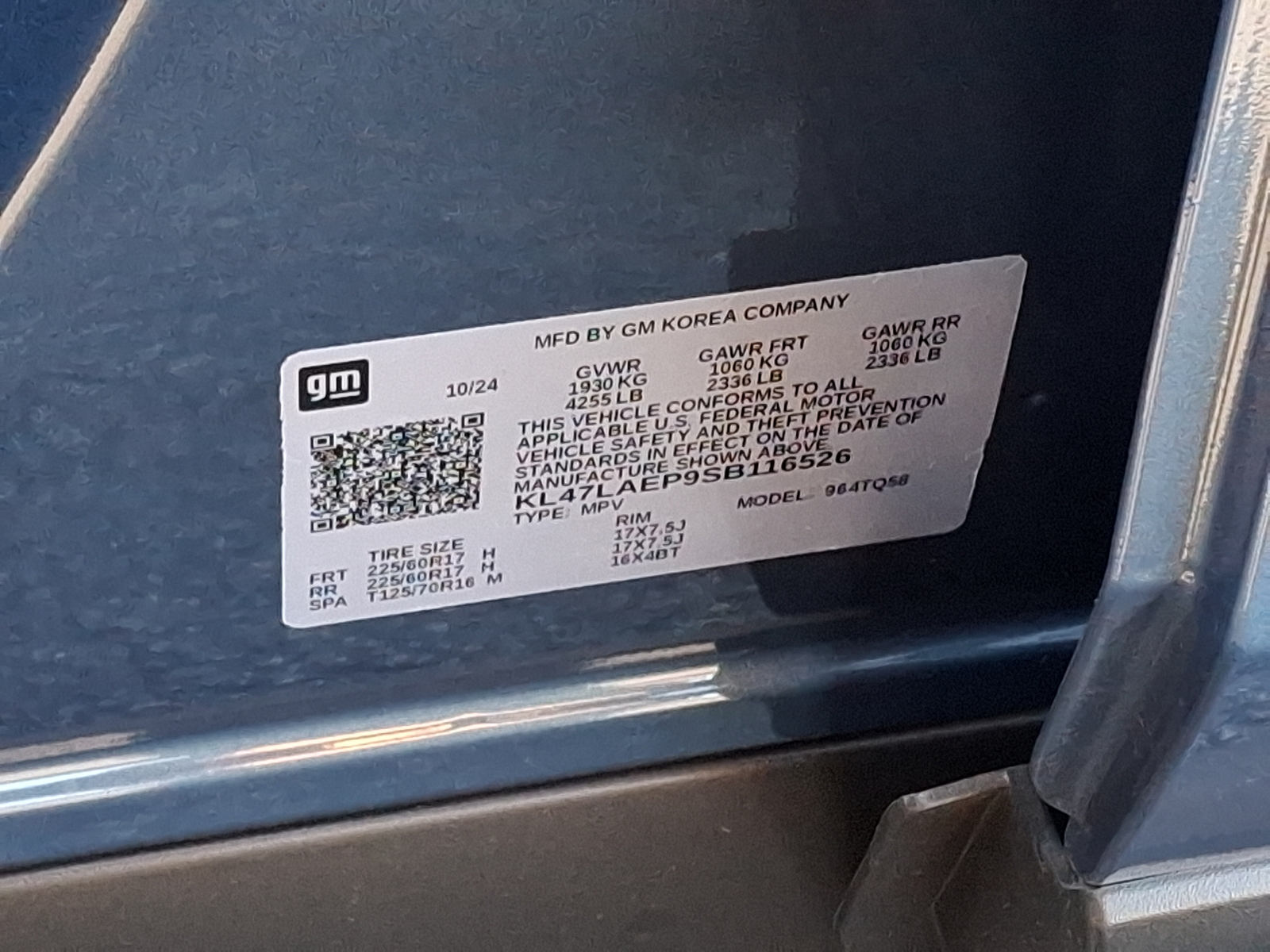 Vehicle image 21 of 23