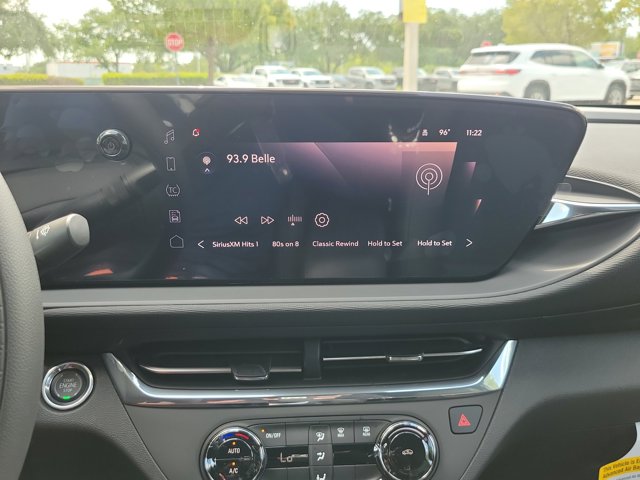 Vehicle image 11 of 13