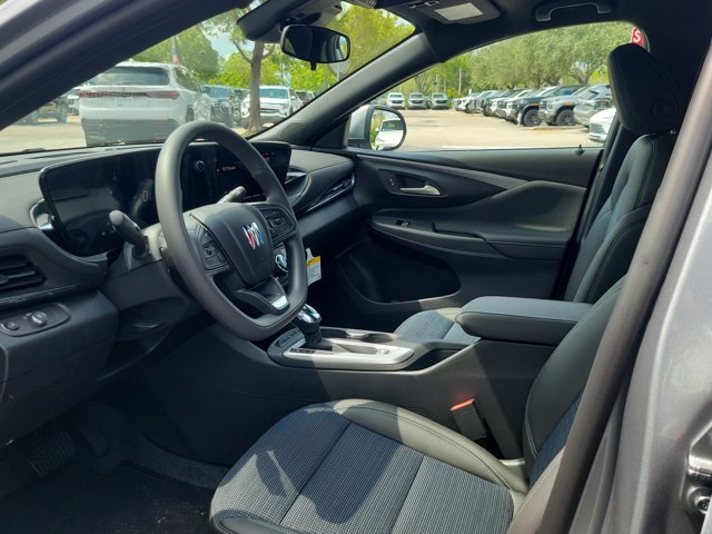 Vehicle image 8 of 13