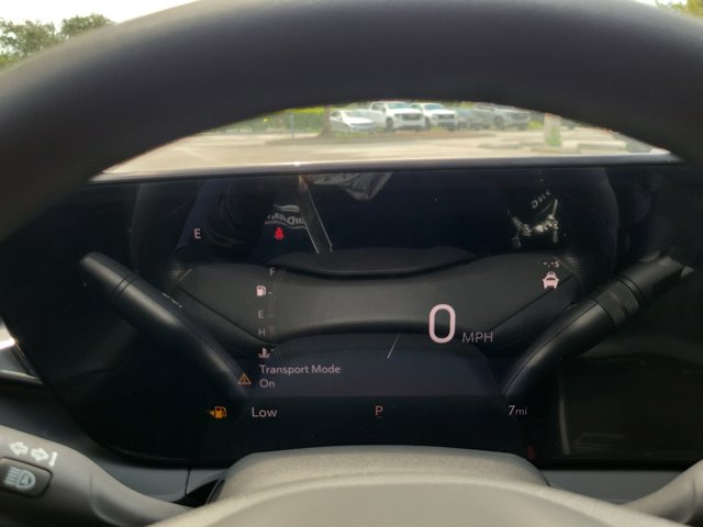 Vehicle image 10 of 13