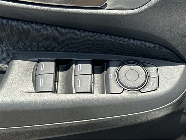Vehicle image 24 of 34