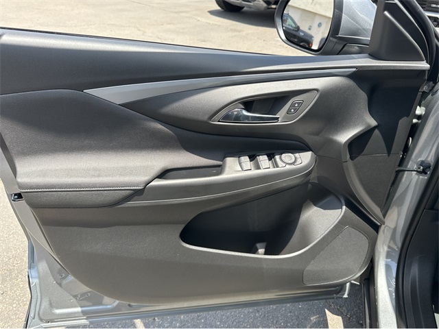 Vehicle image 22 of 34