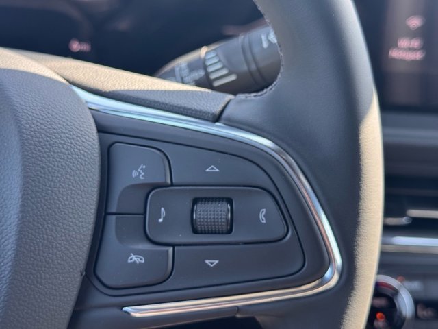 Vehicle image 18 of 29