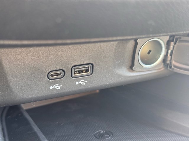 Vehicle image 13 of 29