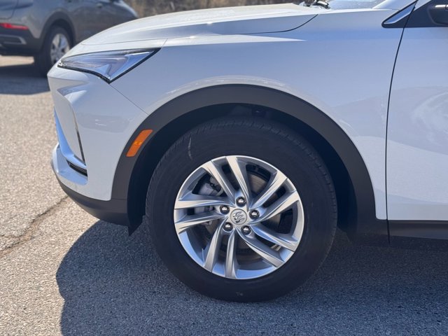 Vehicle image 25 of 29