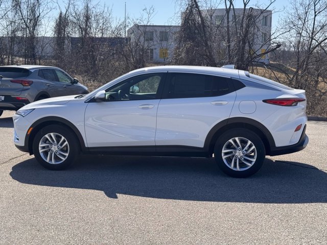 Vehicle image 8 of 29
