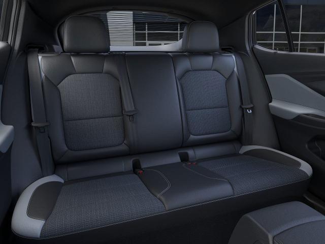 Vehicle image 17 of 24