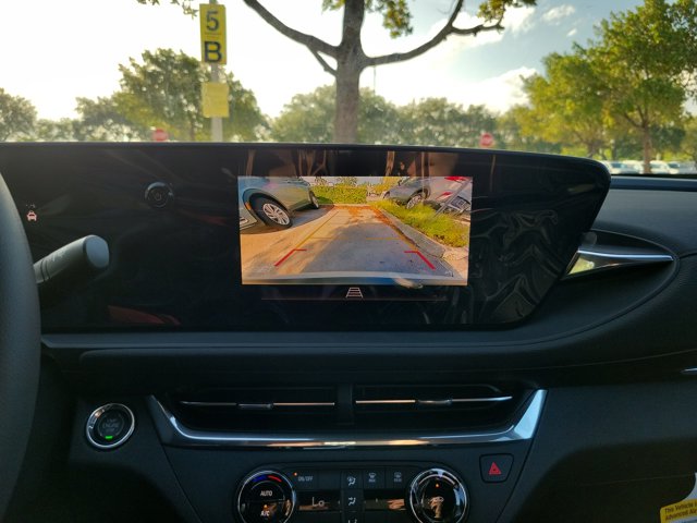 Vehicle image 13 of 13