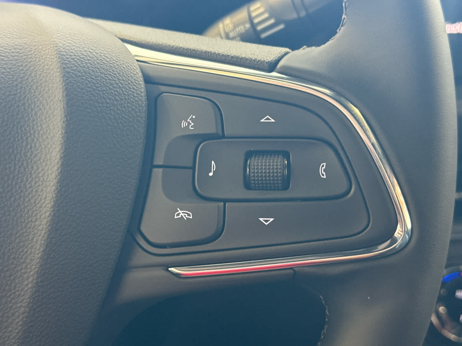 Vehicle image 43 of 44