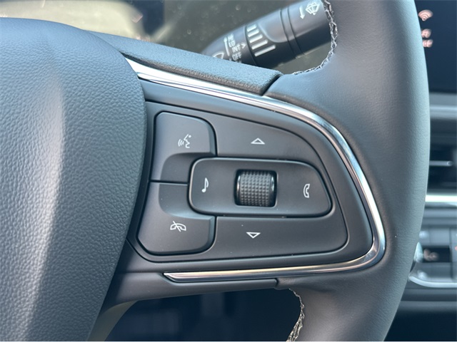 Vehicle image 34 of 36