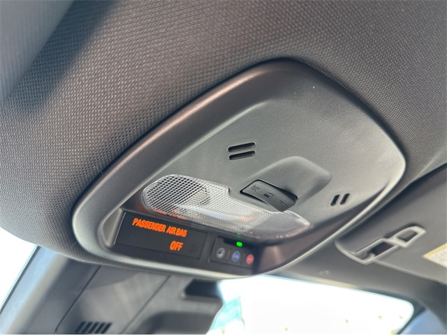 Vehicle image 26 of 36