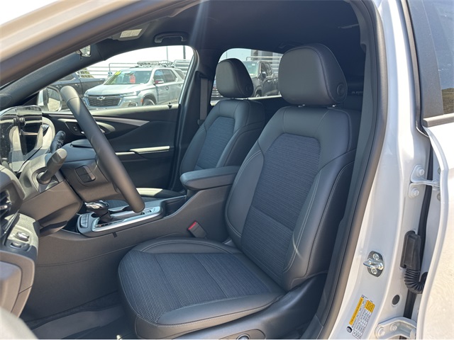 Vehicle image 9 of 36