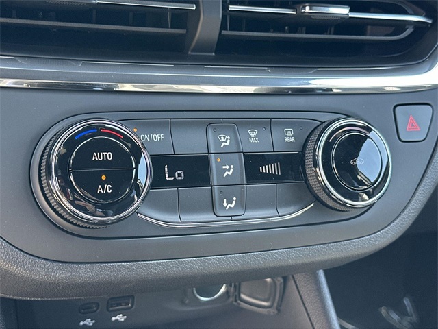 2025 Buick Envista Preferred Image 20 of 26