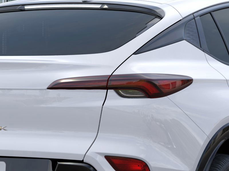 Vehicle image 21 of 24