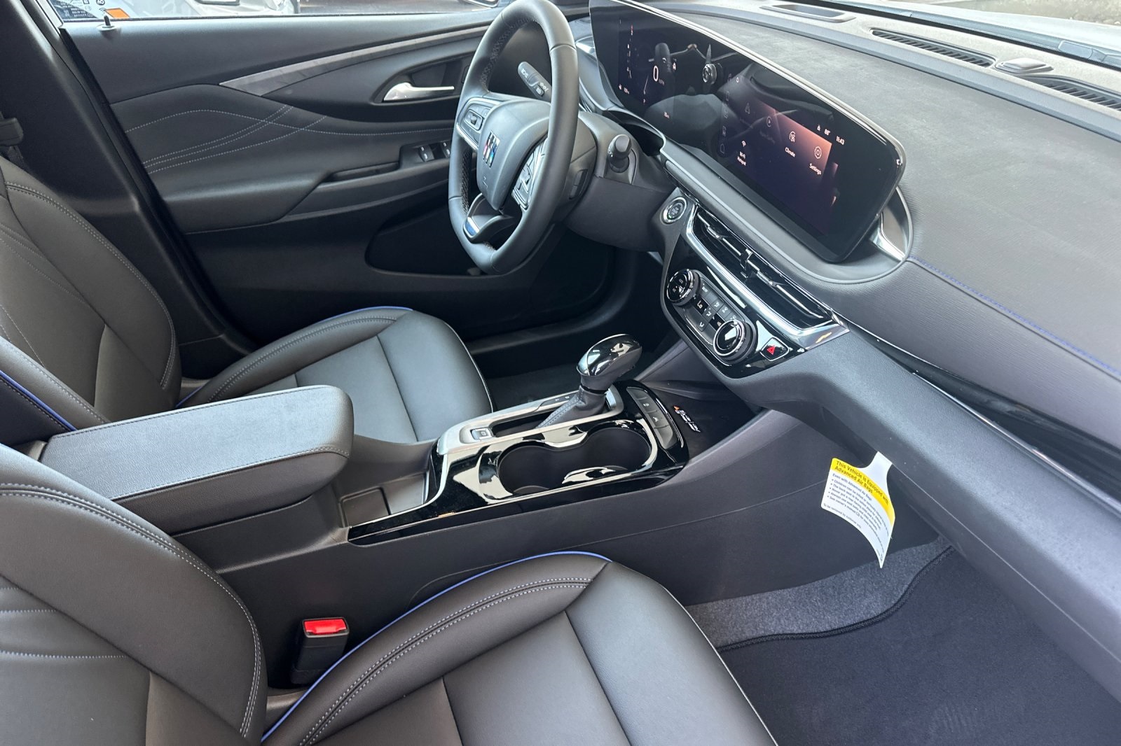 Vehicle image 14 of 31