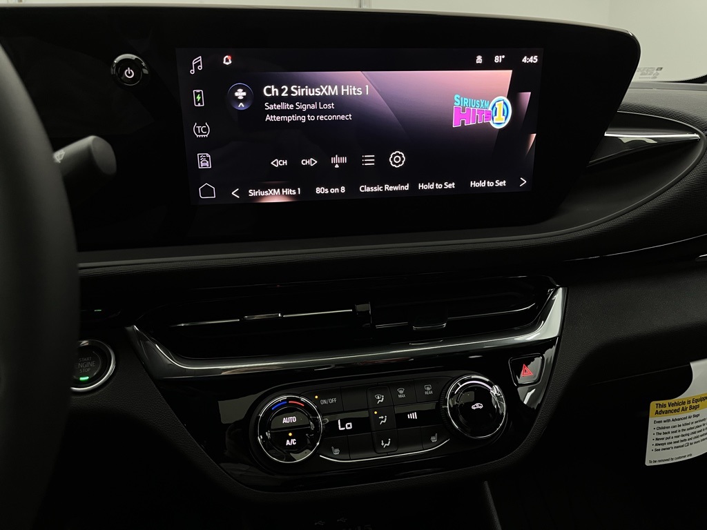 Vehicle image 21 of 33