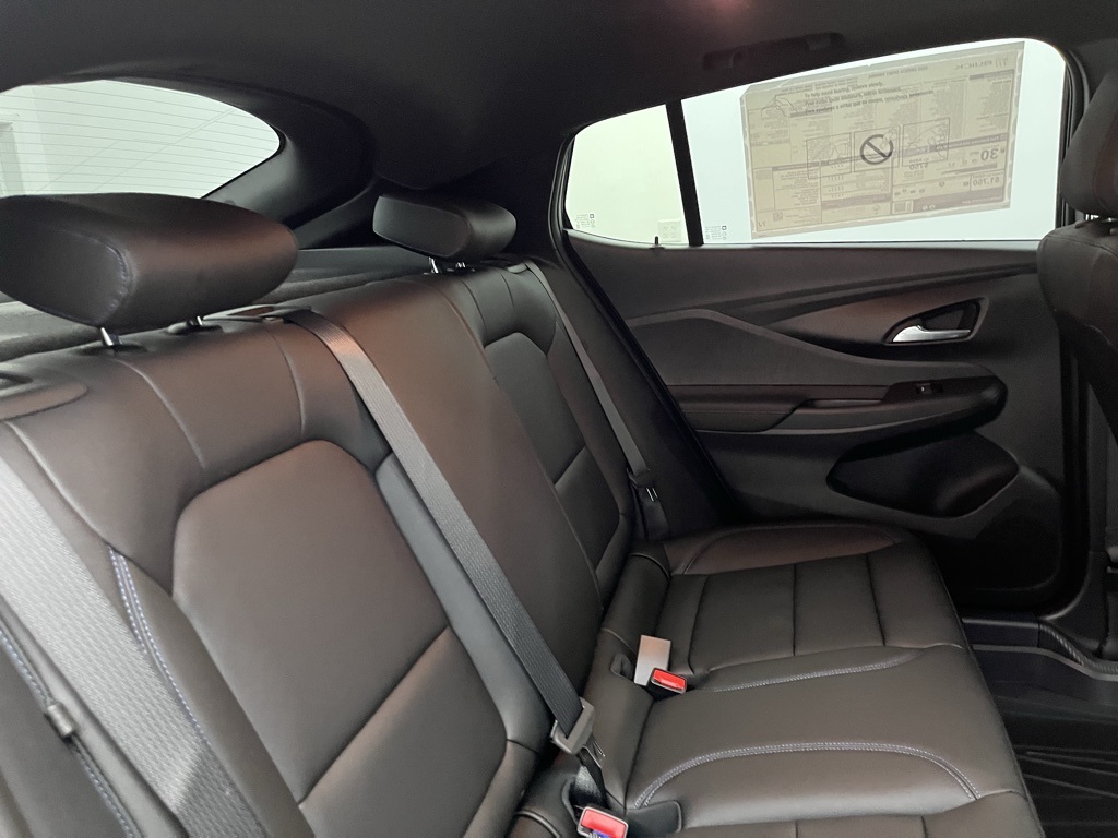 Vehicle image 9 of 33