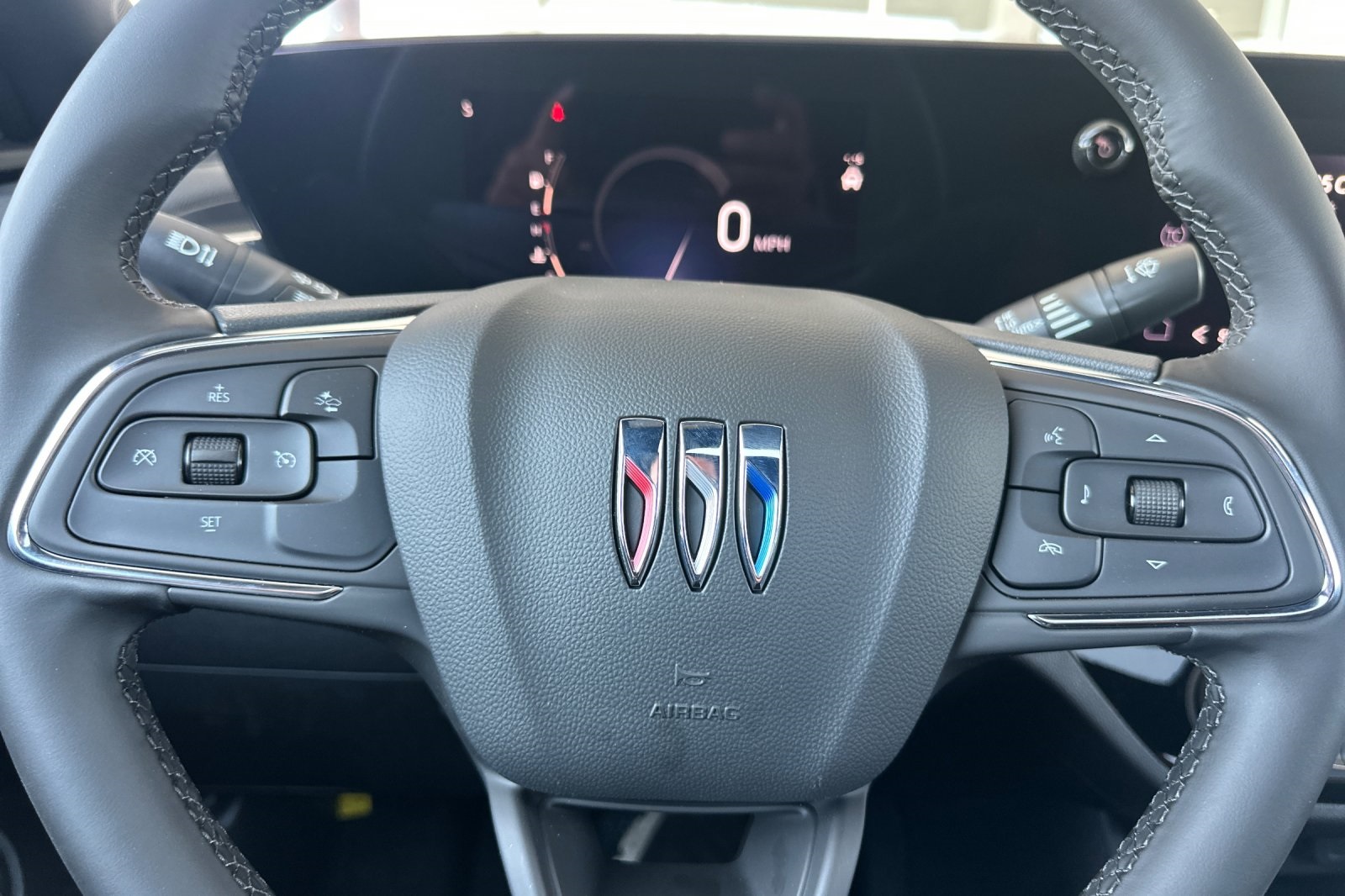 Vehicle image 20 of 30