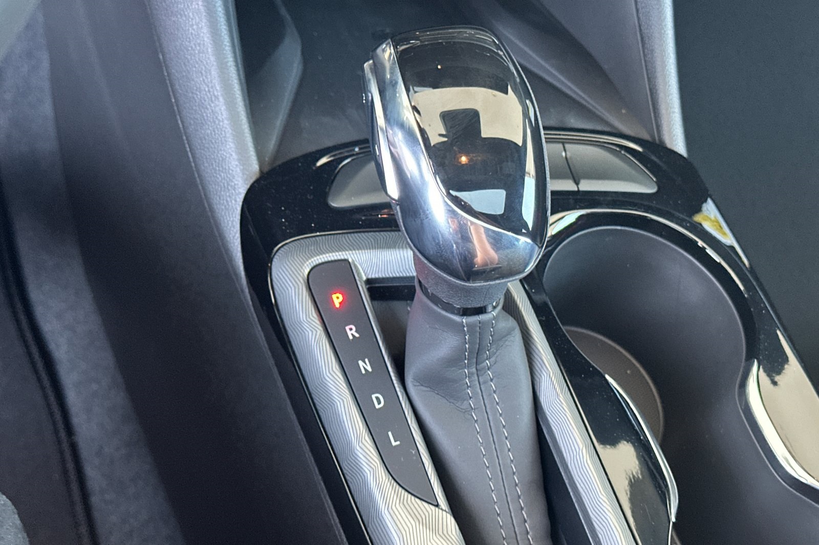 Vehicle image 18 of 30