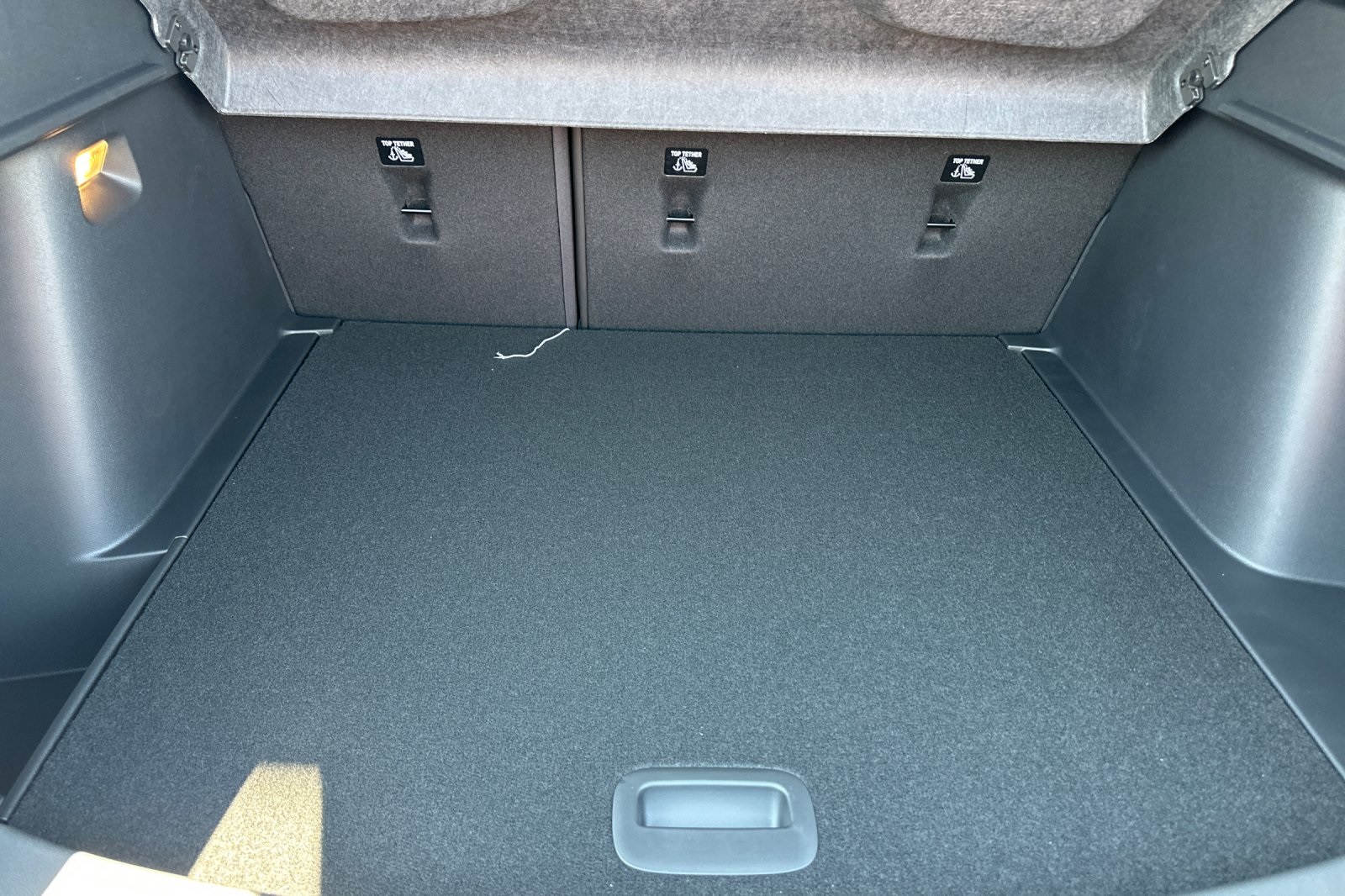 Vehicle image 7 of 32