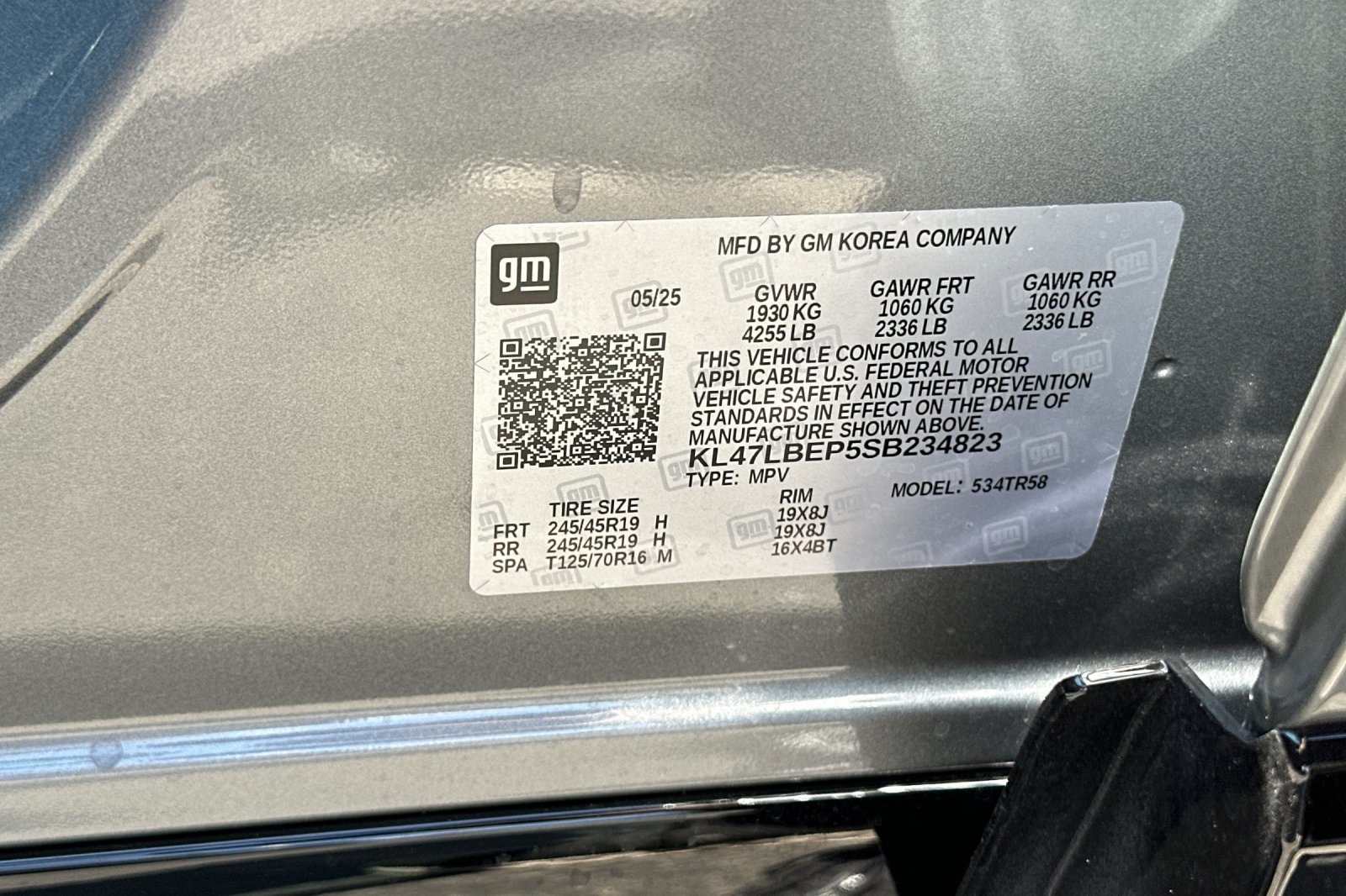 Vehicle image 22 of 32