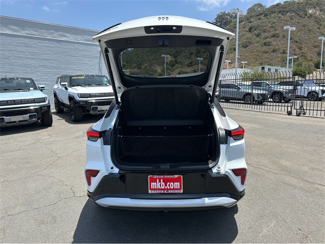 Vehicle image 8 of 36