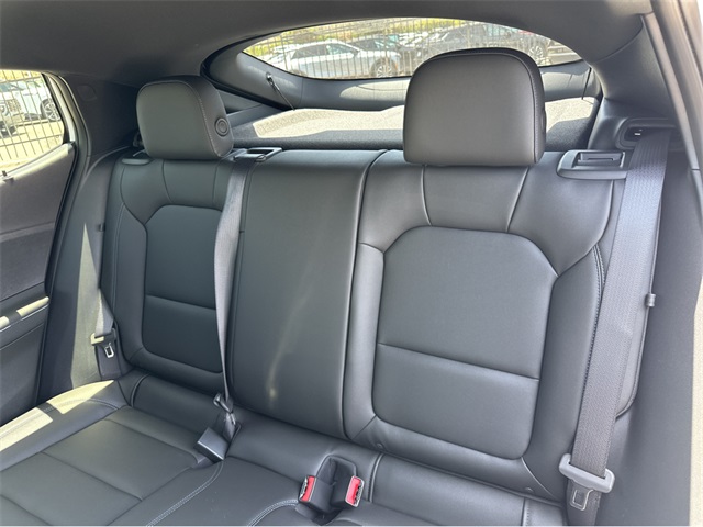 Vehicle image 9 of 36