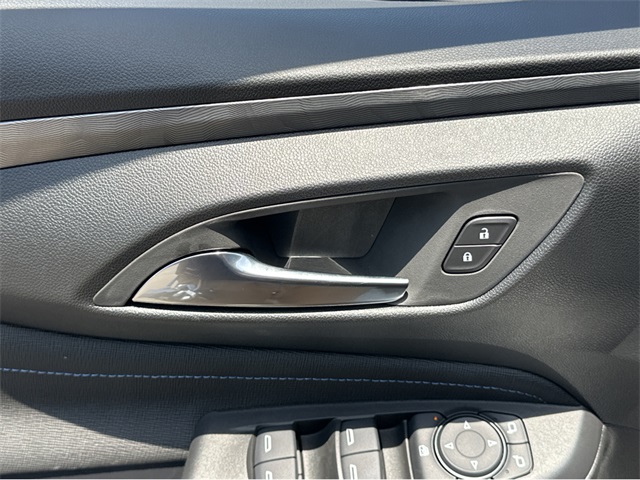 Vehicle image 23 of 36