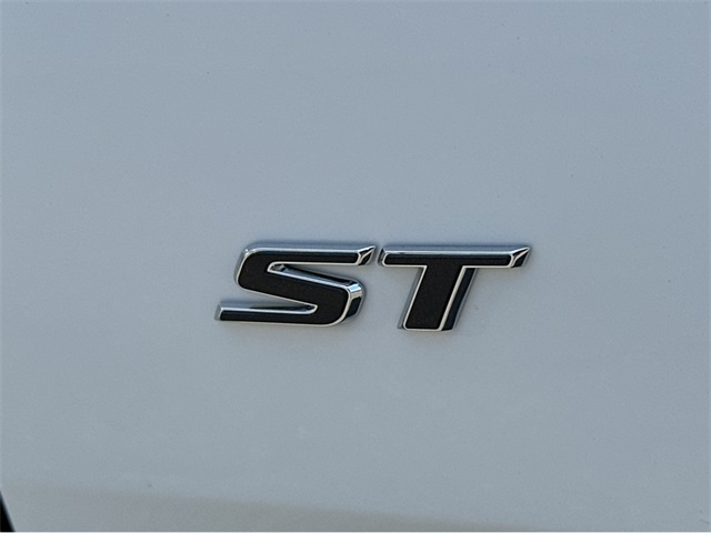 Vehicle image 24 of 36