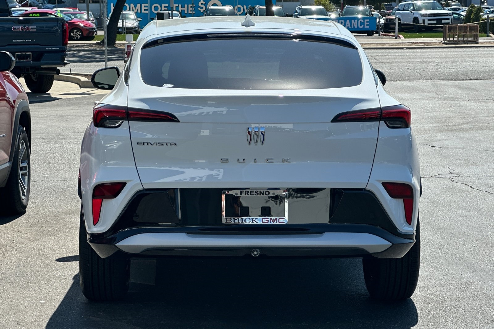 2025 Buick Envista Sport Touring Image 6 of 32