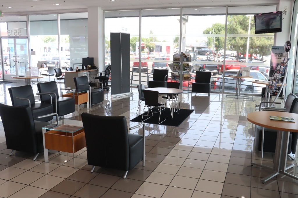 2025 Buick Envista Sport Touring Image 28 of 32