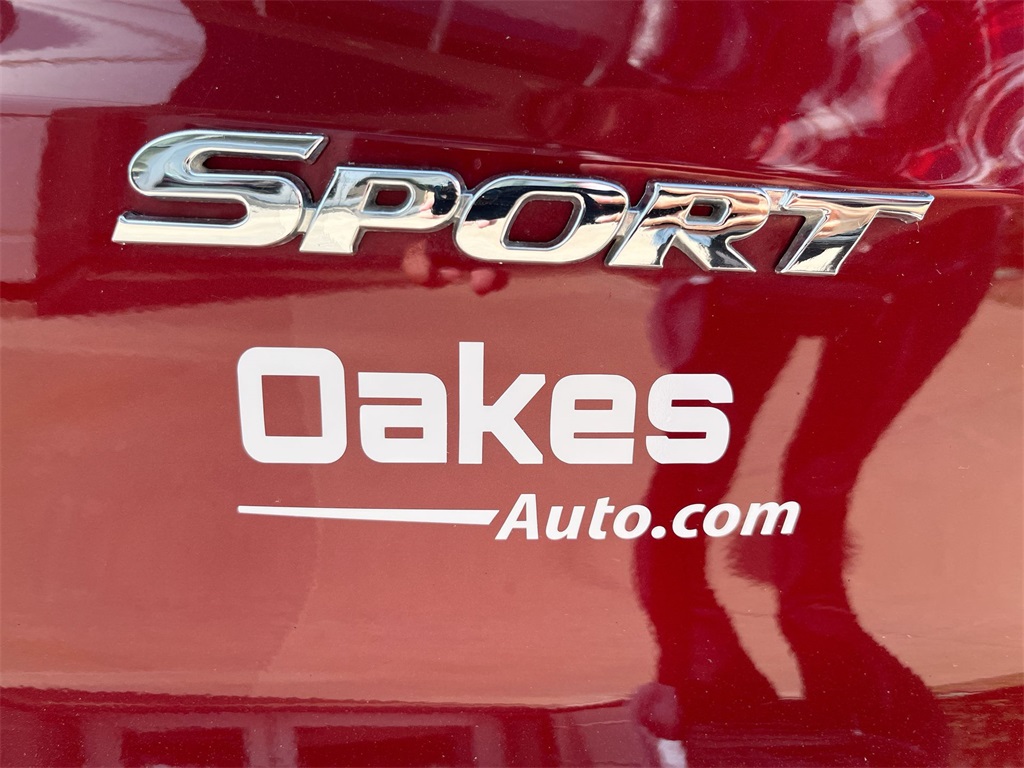 Vehicle image 17 of 38