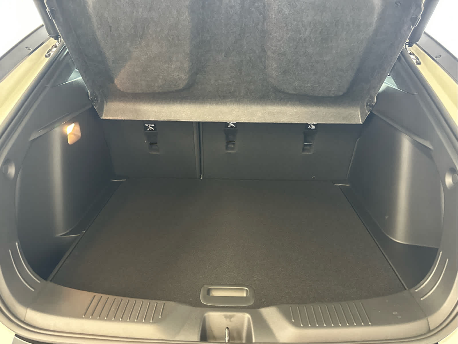 Vehicle image 11 of 51