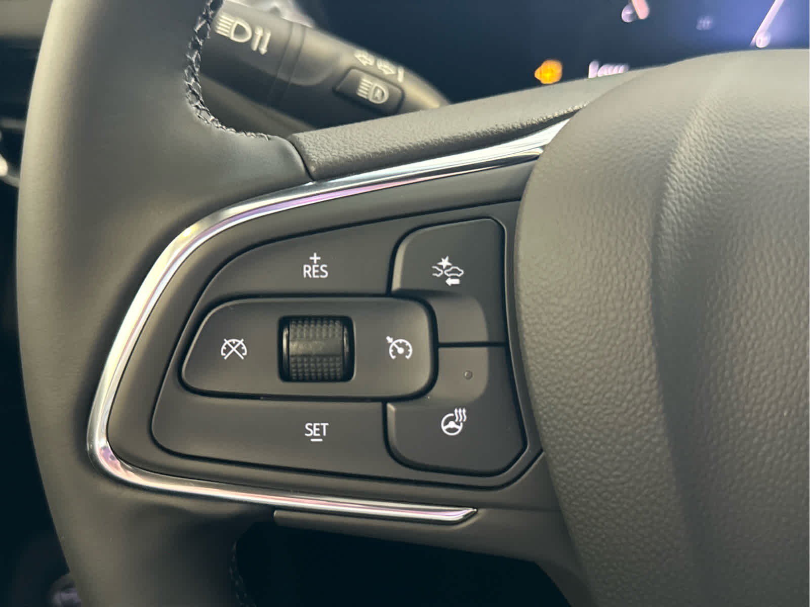 Vehicle image 41 of 51