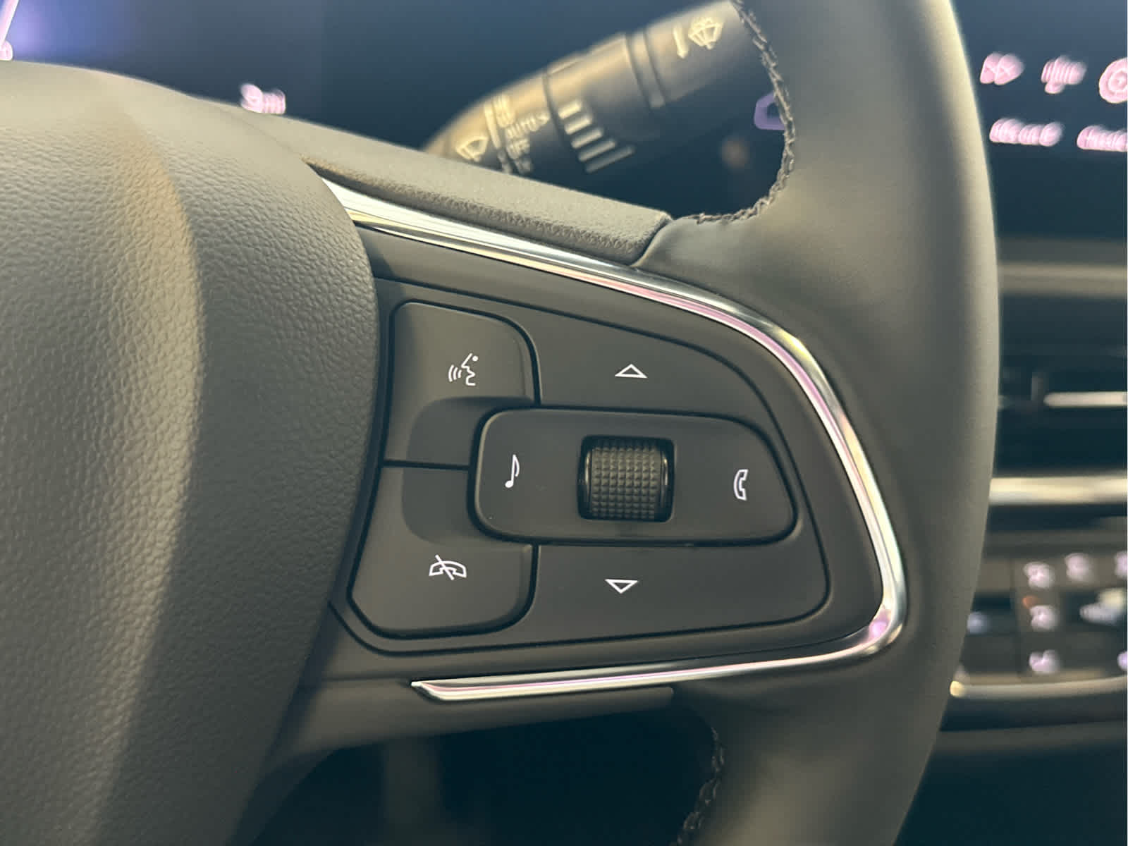 Vehicle image 47 of 51