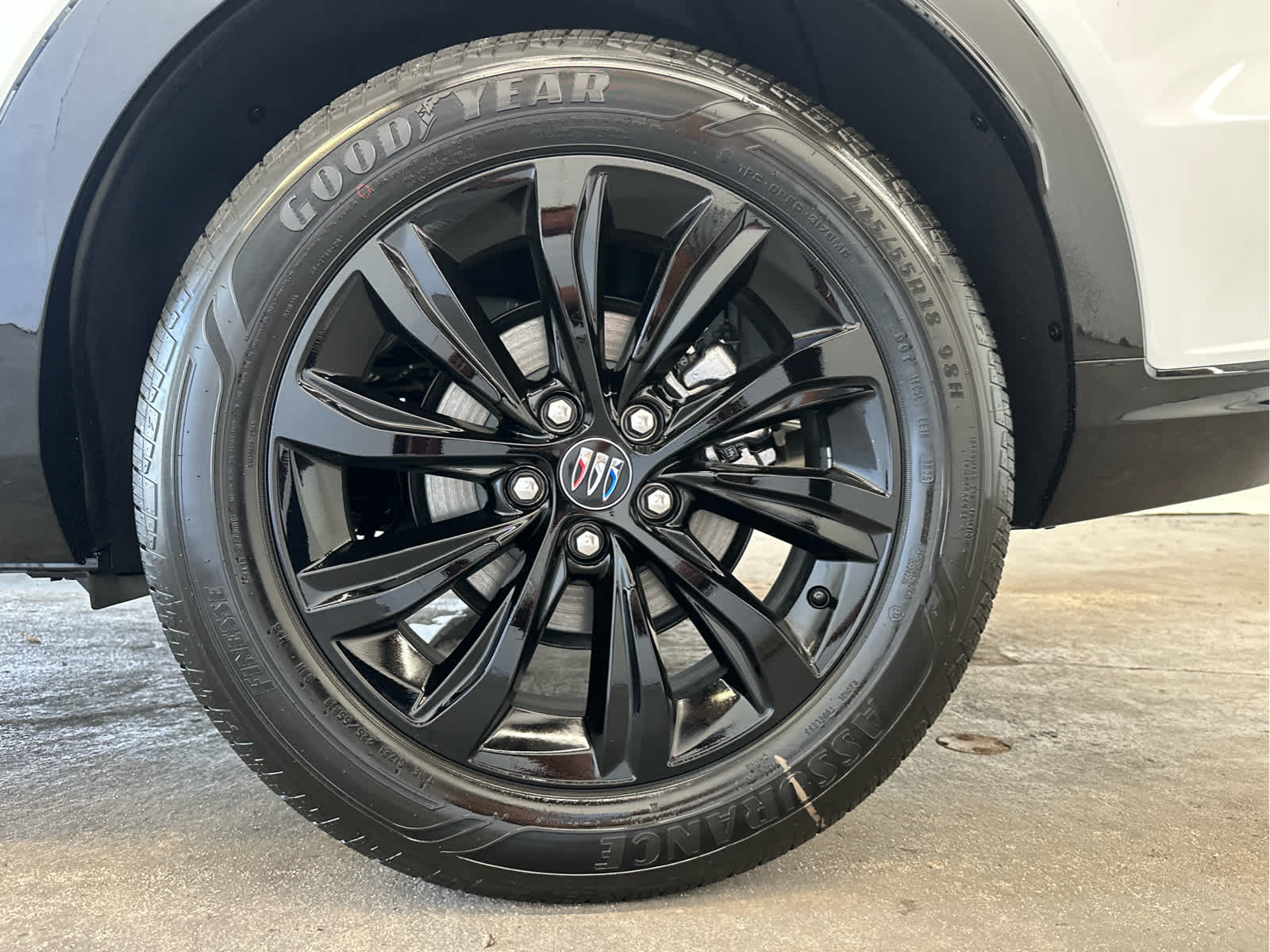 Vehicle image 9 of 51