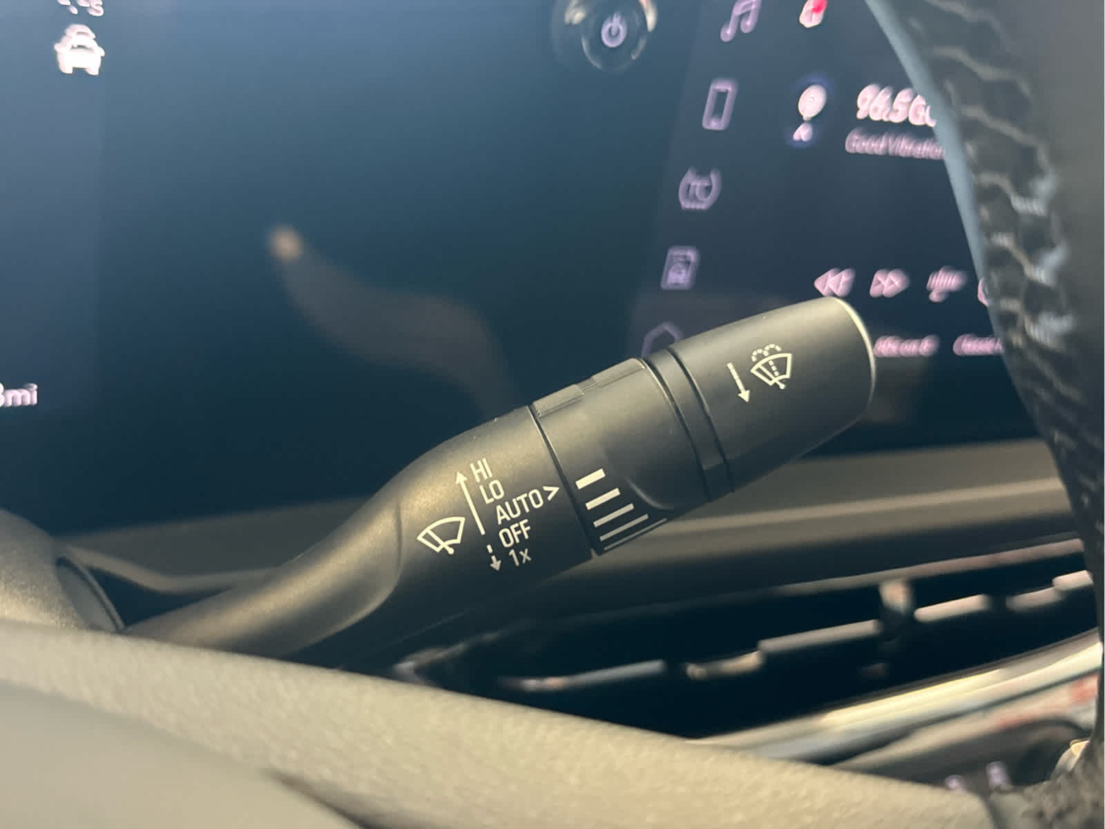 Vehicle image 43 of 51