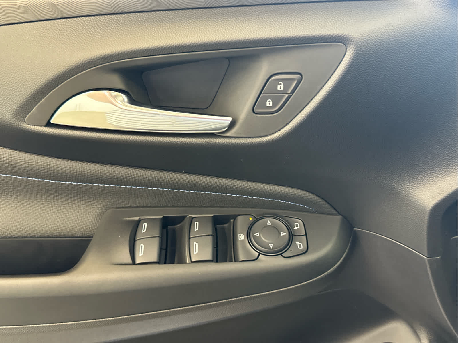 Vehicle image 35 of 51