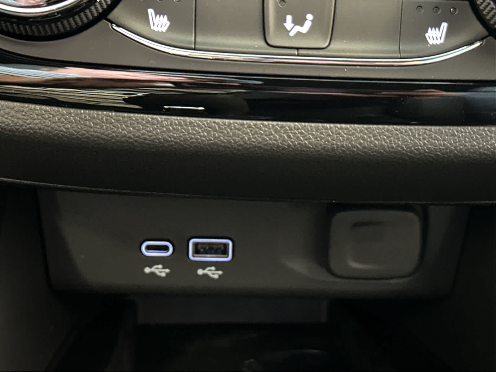 Vehicle image 49 of 51