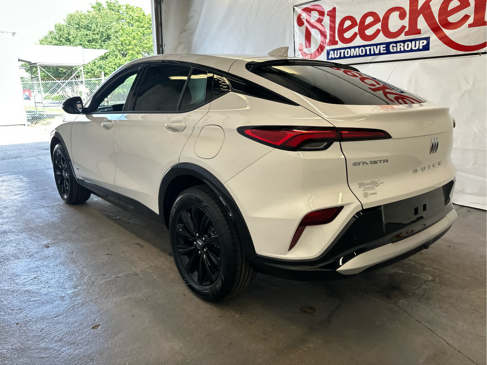 Vehicle image 8 of 51