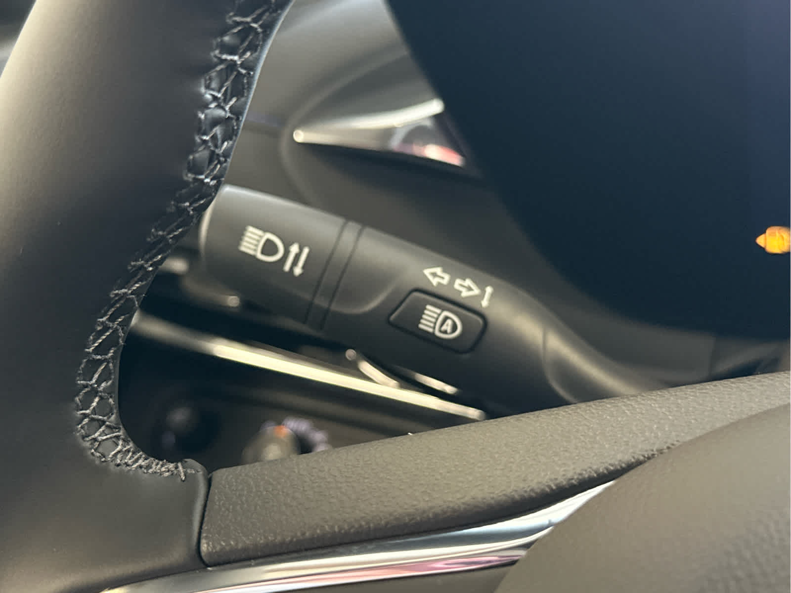 Vehicle image 39 of 51