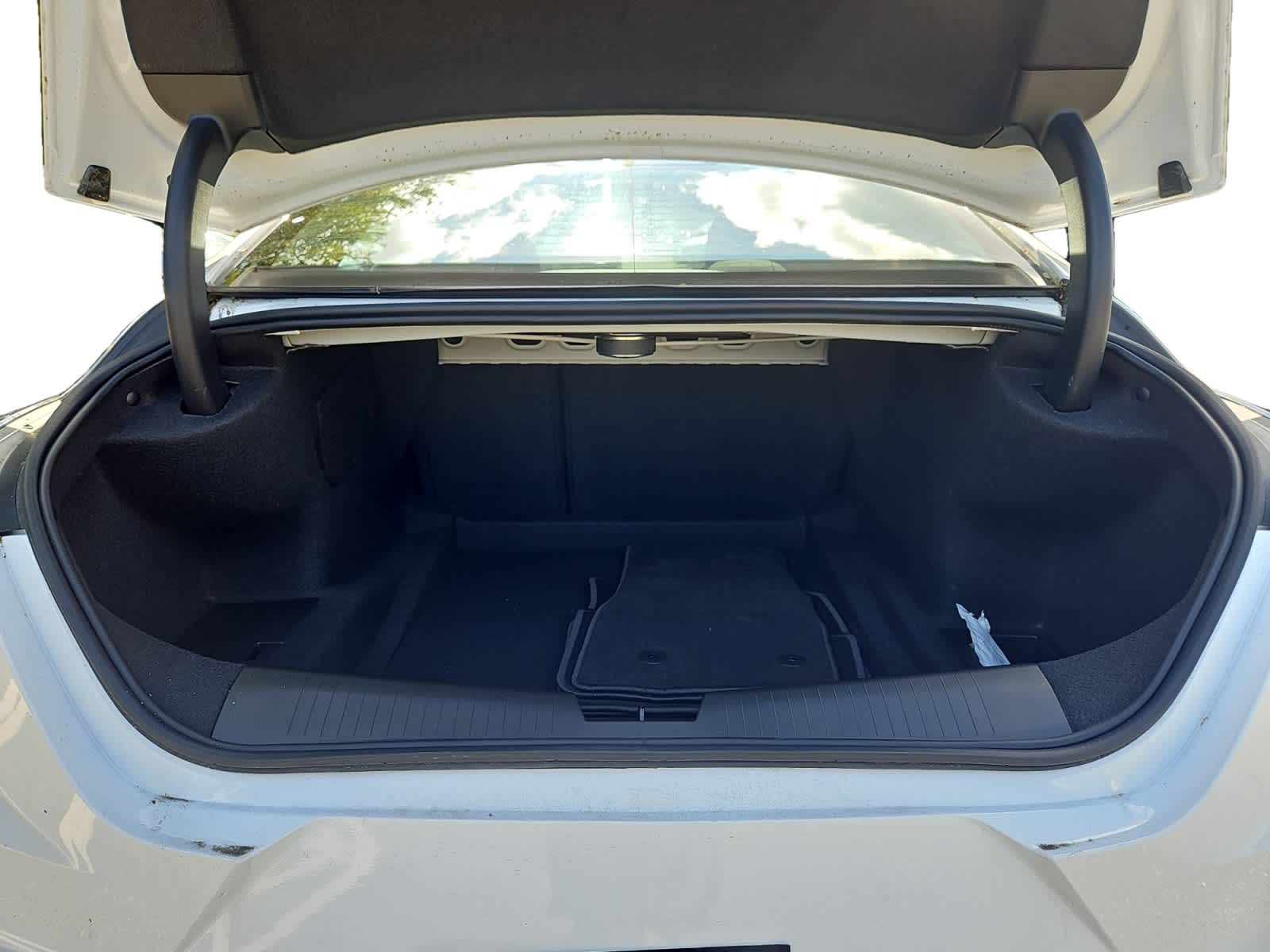 2025 Cadillac CT4 Sport Image 8 of 20