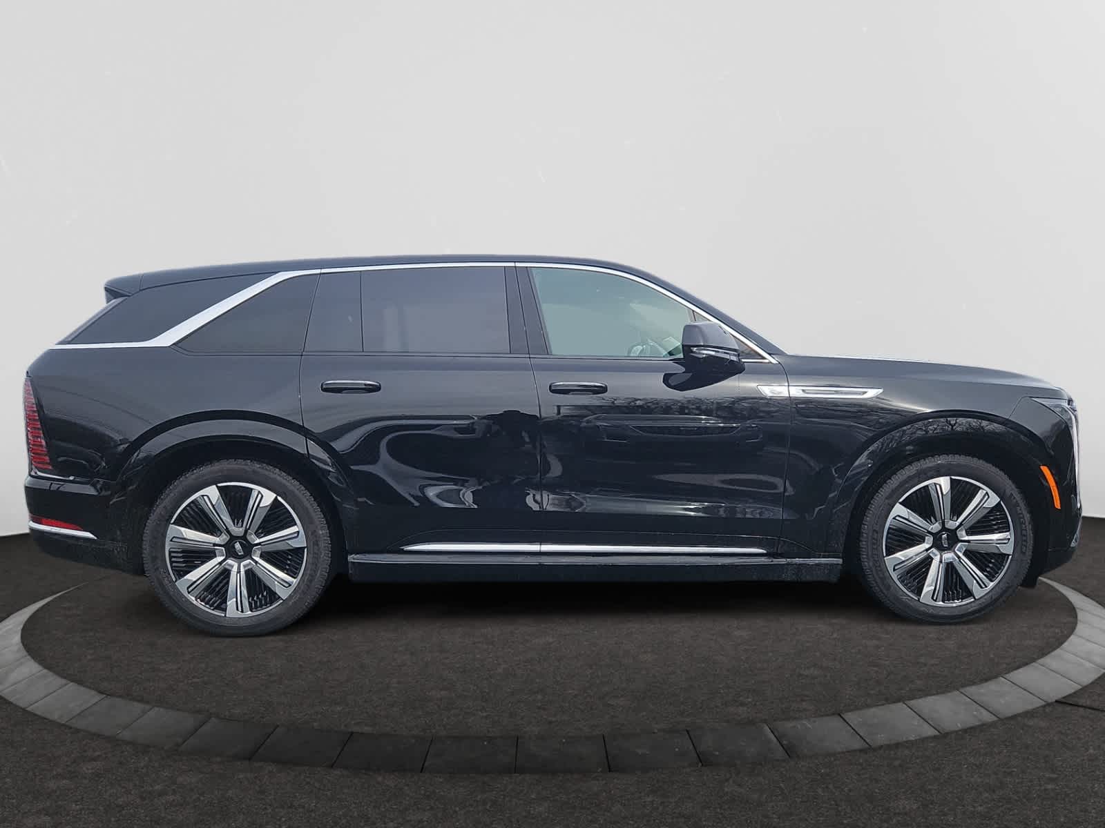 2025 Cadillac Escalade IQ Luxury 2 Image 4 of 20