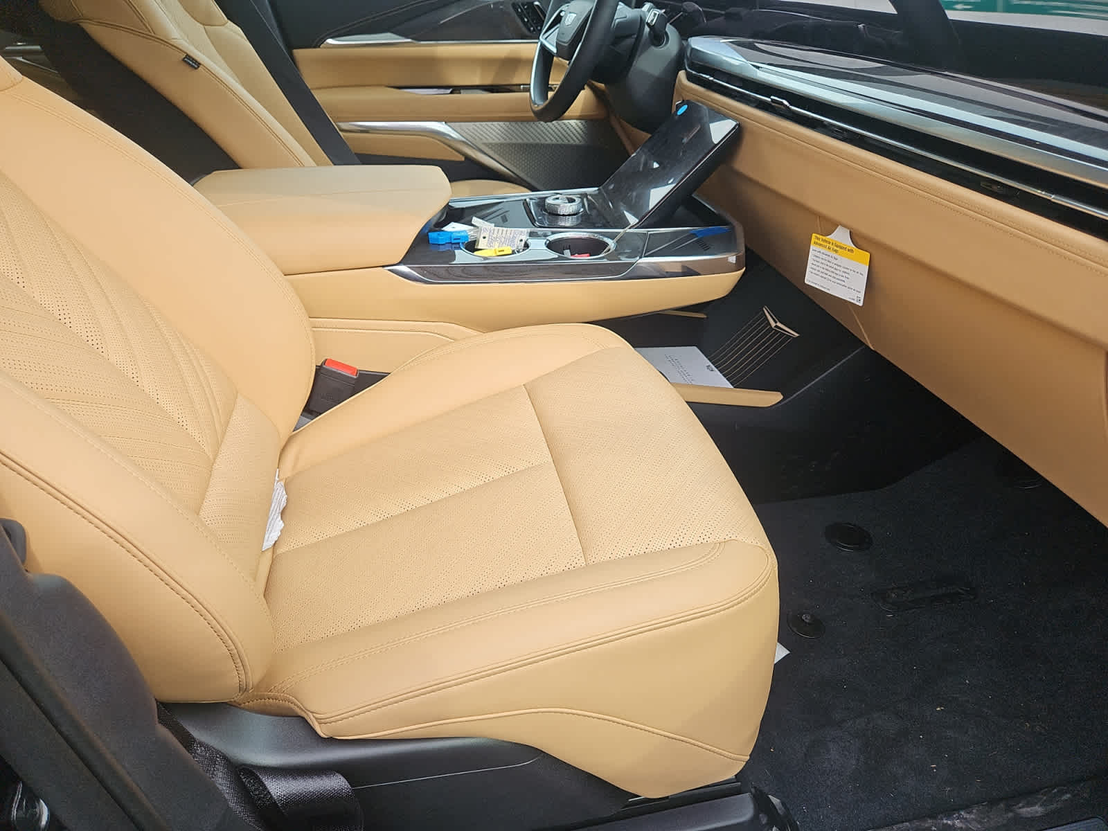 2025 Cadillac Escalade IQ Luxury 2 Image 10 of 20