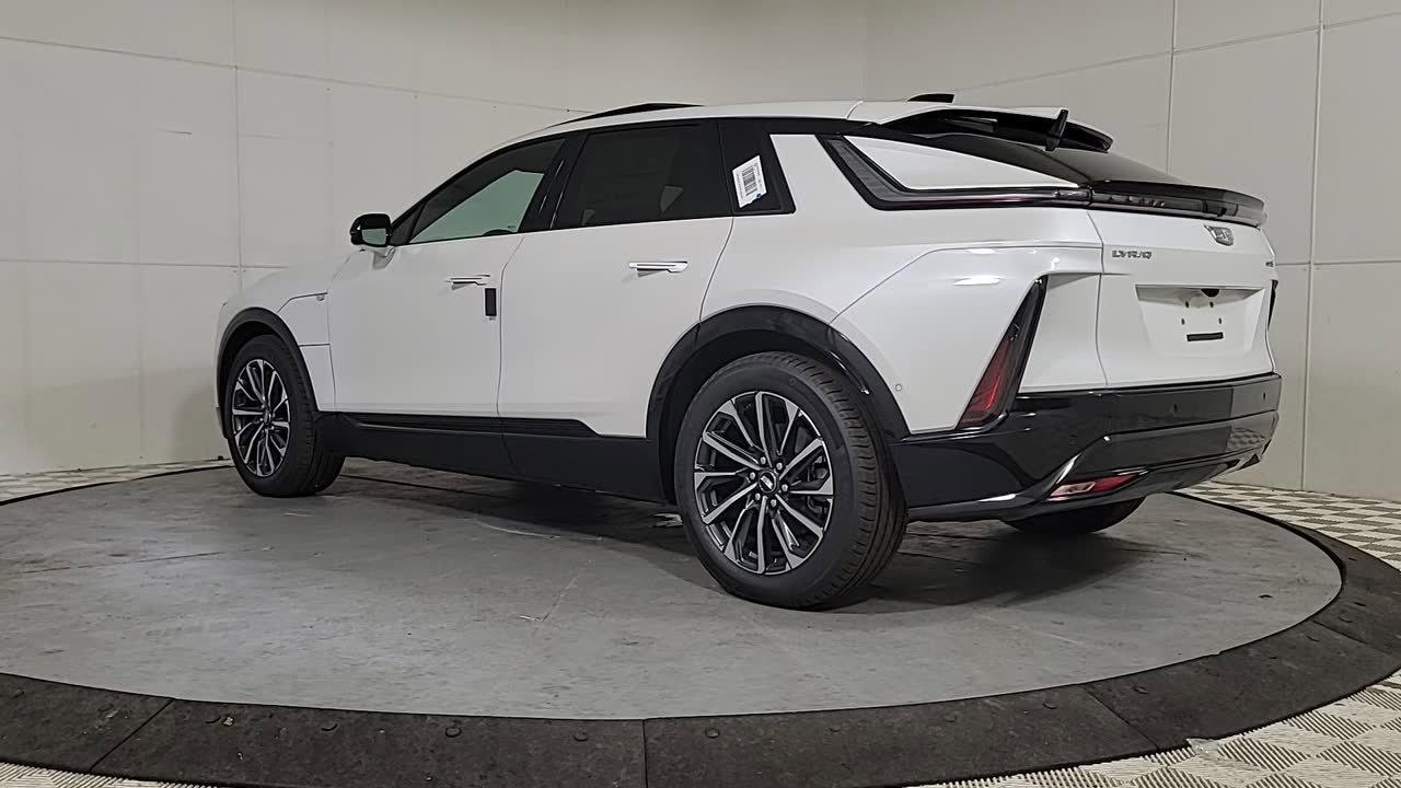 Vehicle image 10 of 23